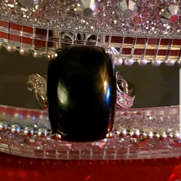 SOLD - Picture 3 of 4